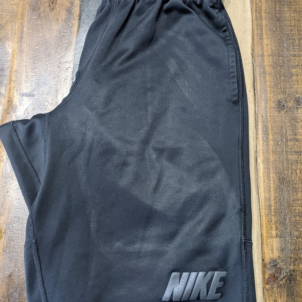 Nike therma-fit men's shorts